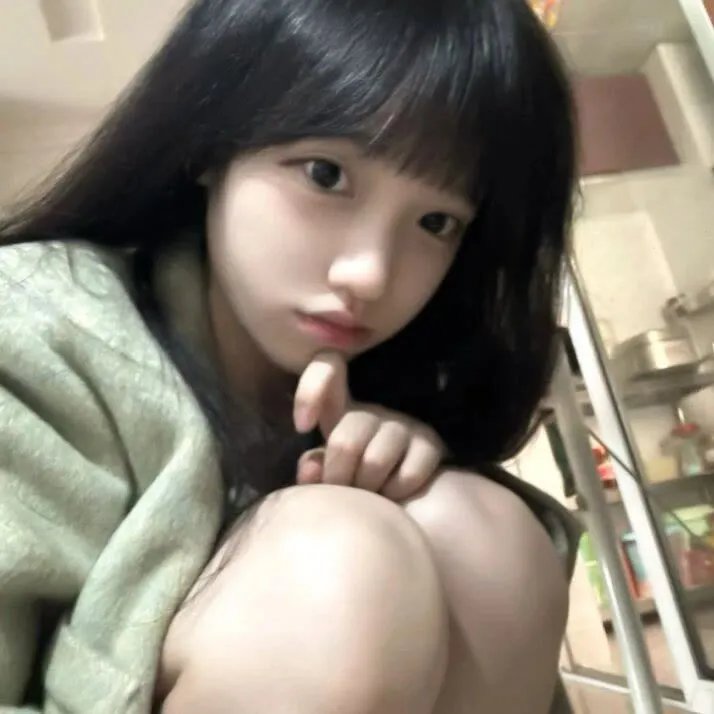 总裁是个纸片人